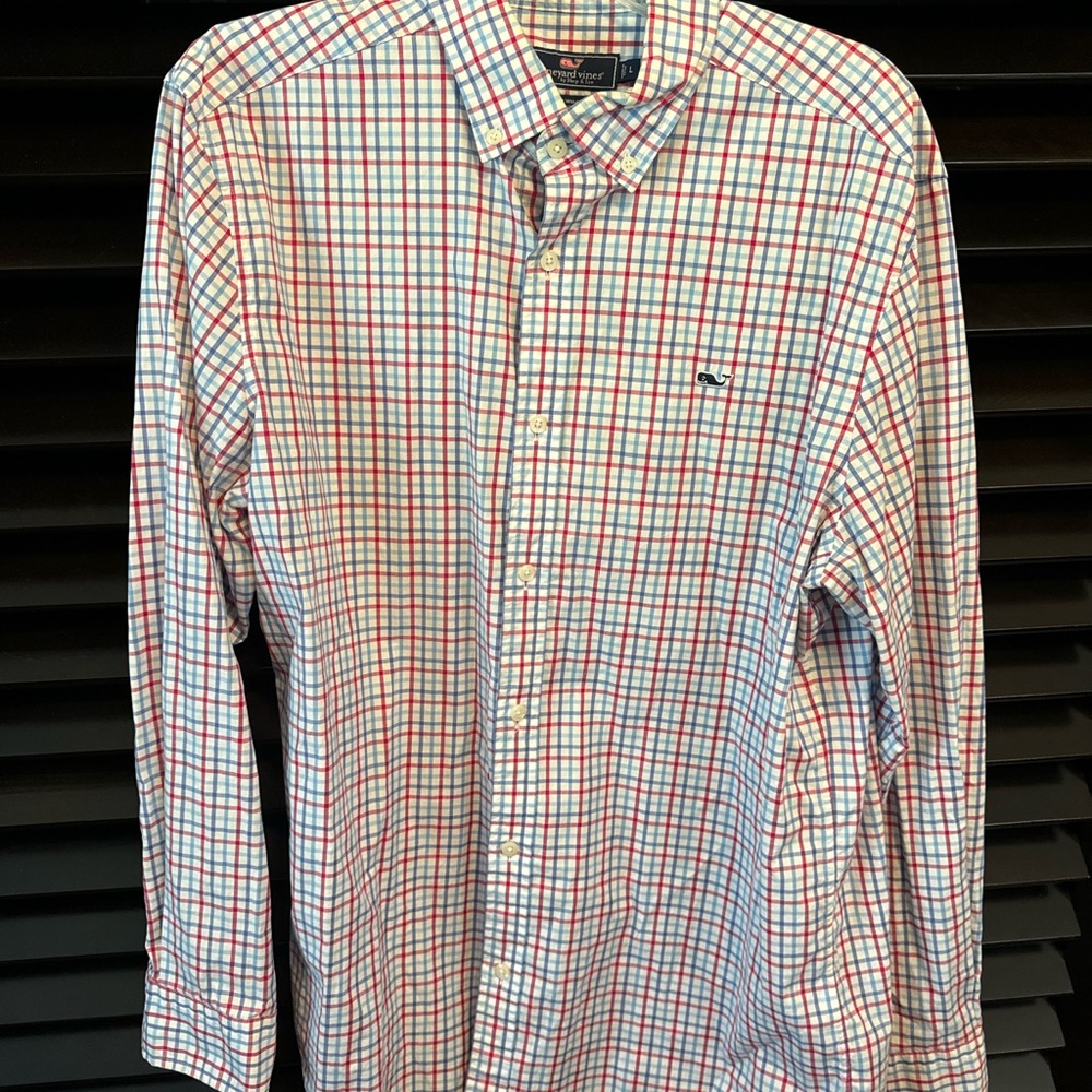 Plaid vineyard vines button down.